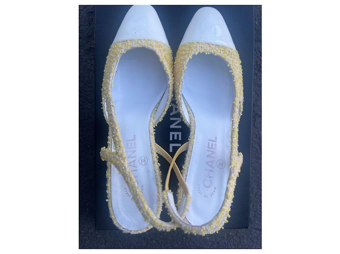 Chanel tacco slingback bicolore in tweed giallo 38.5 - vista 2