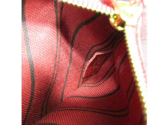 Zaino da donna Louis Vuitton Monogram Empreinte Sorbonne M44015 Fuschia - vista 13