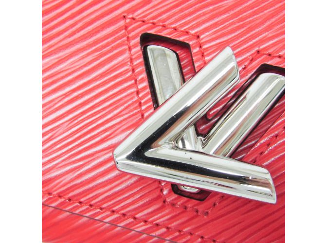 Billetera compacta Twist Epi de Louis Vuitton Roja - vista 7