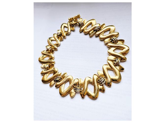 Colar Gargantilha Christian Dior em Metal Dourado - vista 3