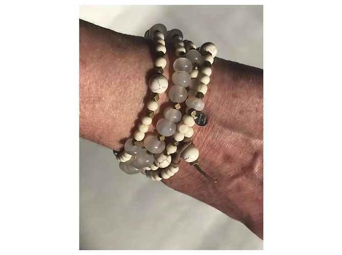 Autre Marque Bracciale Heirloom&Amber Oia in Pietra di Luna e Perle Bianche Argento 925 Bianco - vista 3