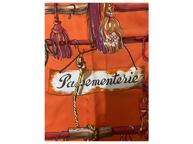 Constance Foulard Hermès Carré Passementerie in Seta Arancione 90x90 - vista 3