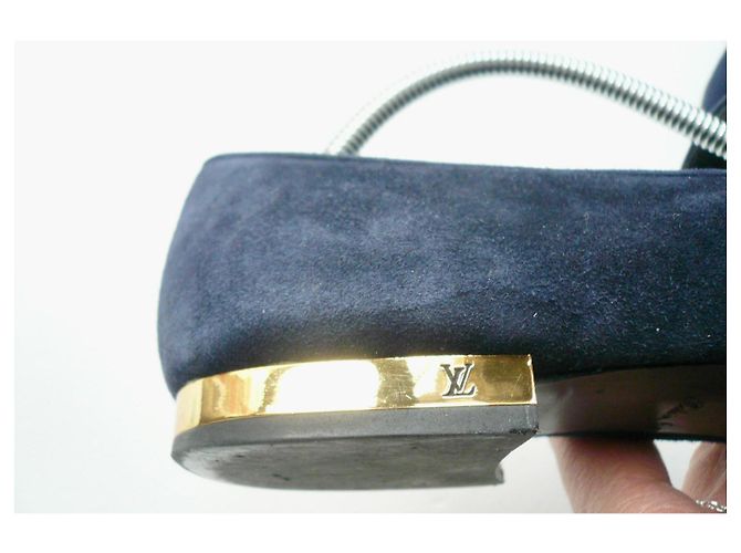 LOUIS VUITTON Pantofole in camoscio blu marino taglia 38 IT Blu scuro - vista 10