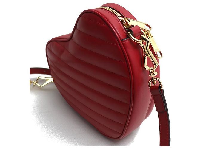 Gucci Interlocking G Heart Leather Shoulder Bag Red - view 2