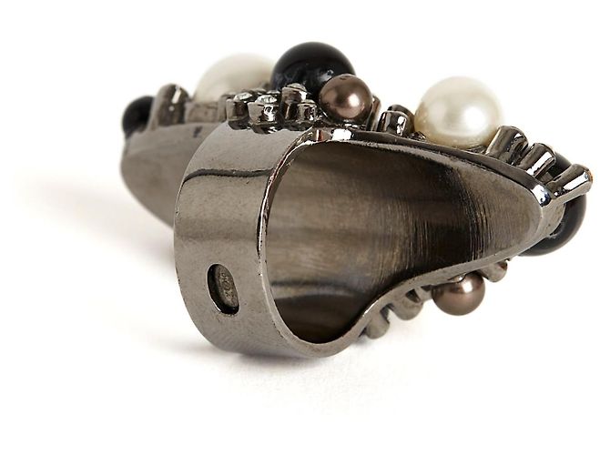 Chanel 2004 Anello T53/54 Perle Nere e Bianche Anello Maxi US6.5 Argento - vista 4