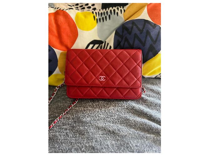 Wallet On Chain Clutch Chanel in pelle rossa Rosso - vista 2