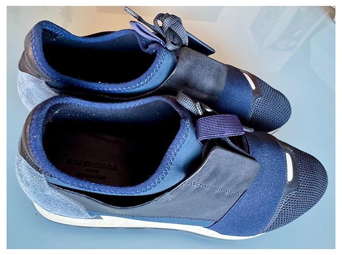 Sneakers Balenciaga Blu Navy in Cotone e Pelliccia - vista 3