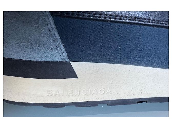 Sneakers Balenciaga Blu Navy in Cotone e Pelliccia - vista 4