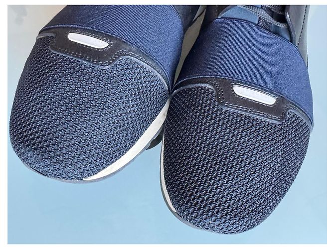 Sneakers Balenciaga Blu Navy in Cotone e Pelliccia - vista 6