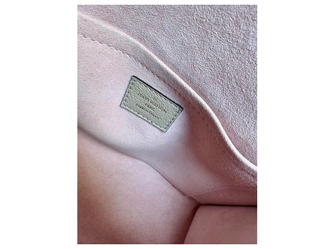 Borsa Louis Vuitton Mylockme BB Rosa Beige Pelle - vista 11