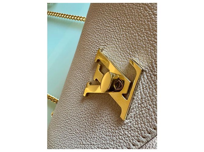 Borsa Louis Vuitton Mylockme BB Rosa Beige Pelle - vista 3