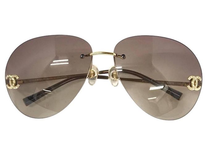 Occhiali da sole aviatore Chanel CC Logo con strass, lenti marroni e dorate Marrone D'oro - vista 2
