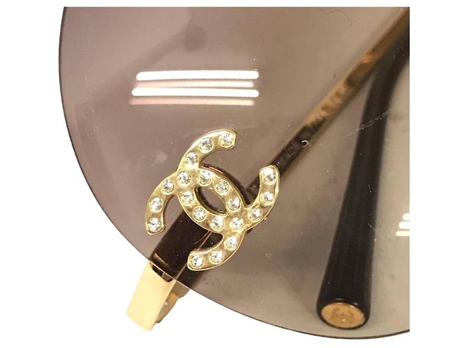 Occhiali da sole aviatore Chanel CC Logo con strass, lenti marroni e dorate Marrone D'oro - vista 7