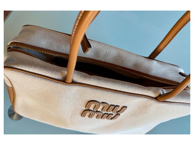 Borsa a mano Miu Miu Brandy Beige e Marrone Scuro Pelle - vista 4