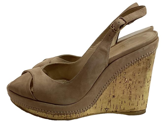 Stuart Weitzman Décolleté con tacco a cuneo e punta aperta in suede marrone - vista 5