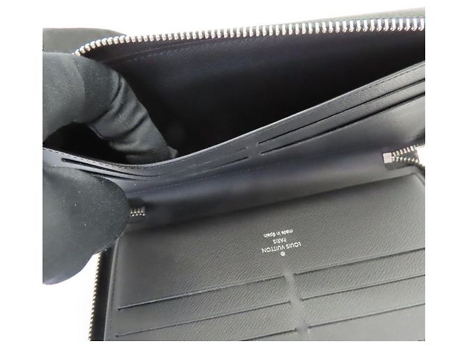 Louis Vuitton Taiga Zippy Organizer Wallet Noir - vue 8