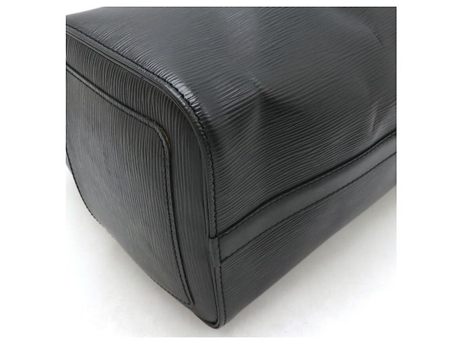 Sac à main Louis Vuitton Epi Speedy 30 M59022 Noir - vue 3