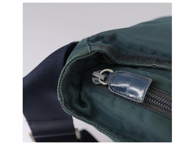 Bolsa de Ombro PRADA em Nylon Azul Marinho Auth ac3437 - vista 16