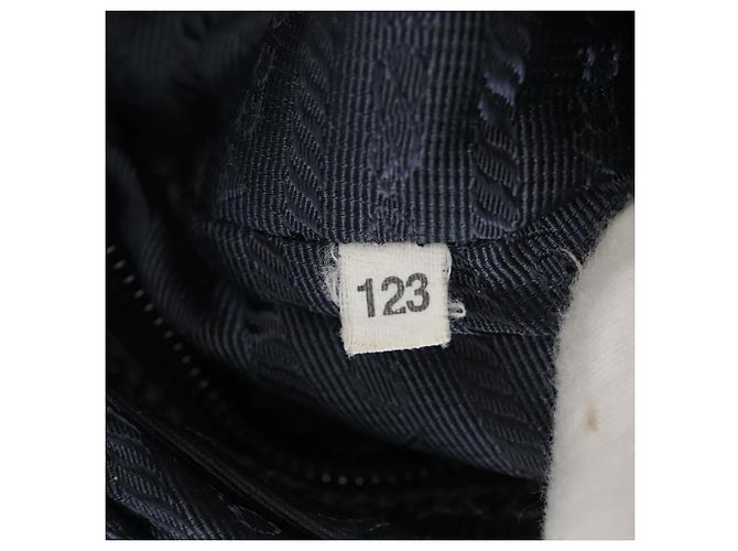 Bolsa de Ombro PRADA em Nylon Azul Marinho Auth ac3437 - vista 23