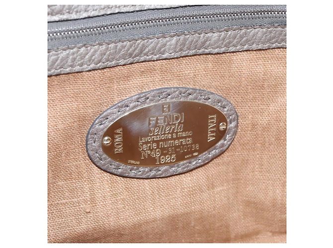 FENDI Celeria Handtasche aus Leder Silber Authentisch ep7070 - Ansicht 14