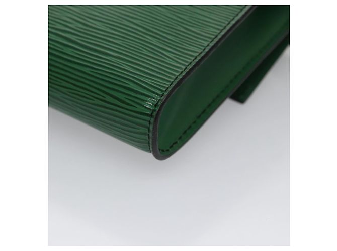 LOUIS VUITTON Epi Pochette Arche Borsa a Spalla Verde M52574 LV Auth 104383 - vista 17