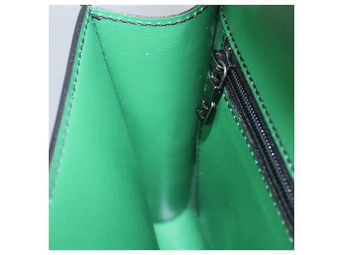 LOUIS VUITTON Epi Pochette Arche Borsa a Spalla Verde M52574 LV Auth 104383 - vista 22