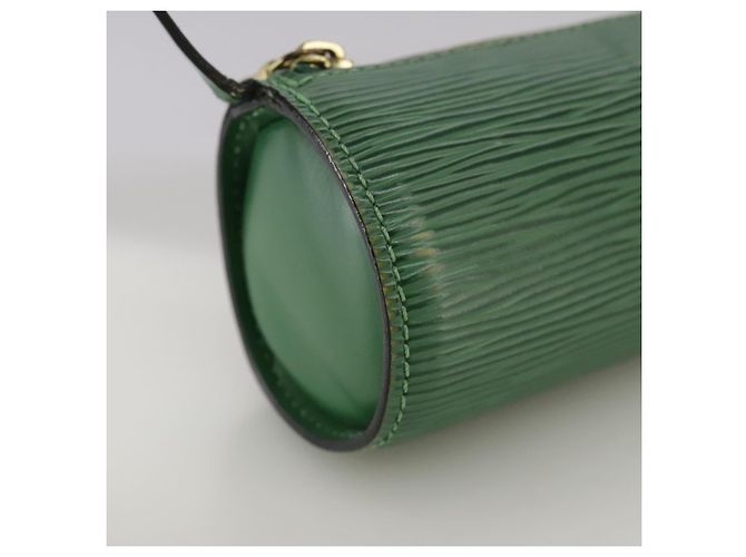 LOUIS VUITTON Pochette Soufflot Epi Verde LV Auth 106405 - vista 11