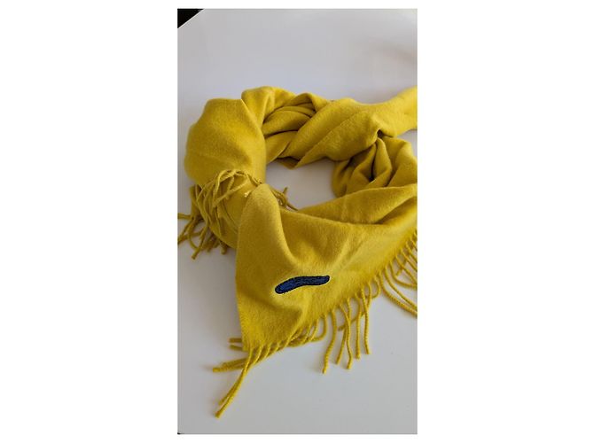 Chal triangular de cachemira Burberry amarillo - vista 2