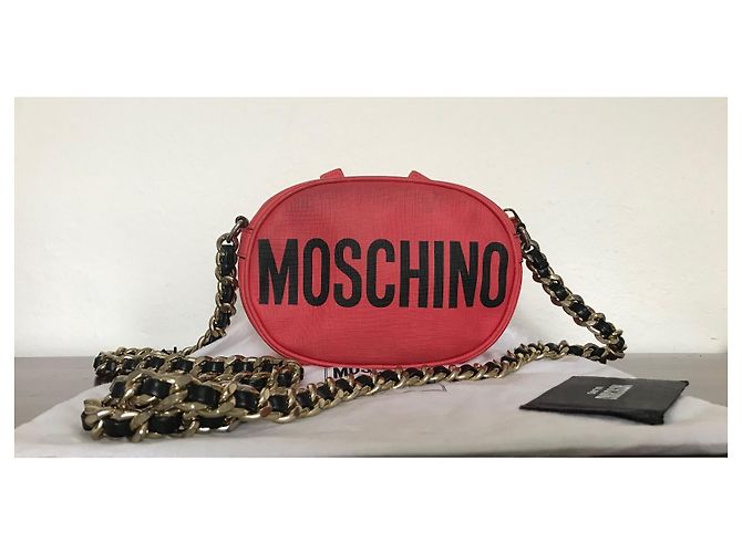 Clutch Moschino em couro vermelho - vista 3