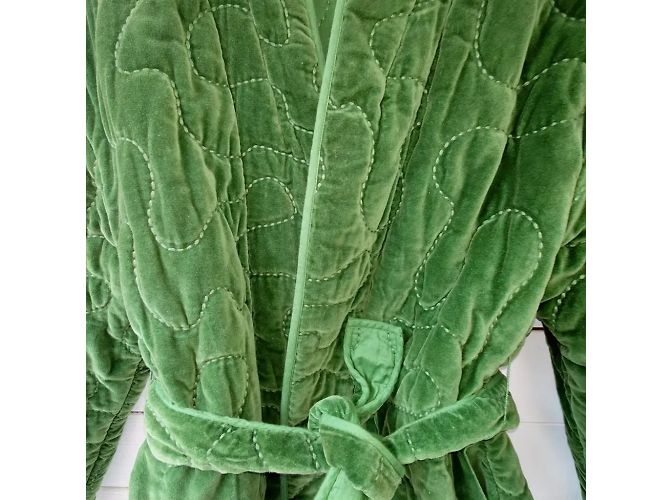 Autre Marque Samtkimono mit Steppung | Grün - Ansicht 5