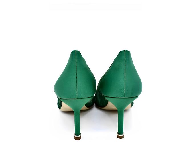 Décolleté Manolo Blahnik Hangisi in pelle verde - vista 4