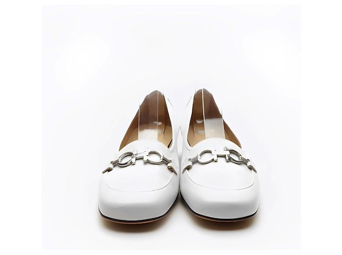 Mocassini Salvatore Ferragamo Gancini in pelle bianca Bianco - vista 2