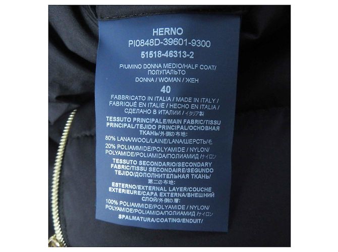 Autre Marque Cappotto imbottito con cappuccio in lana e nylon nero per donne Herno - vista 10