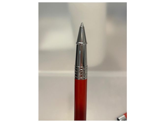 St Dupont D-Initial Stift in Rot - Ansicht 2