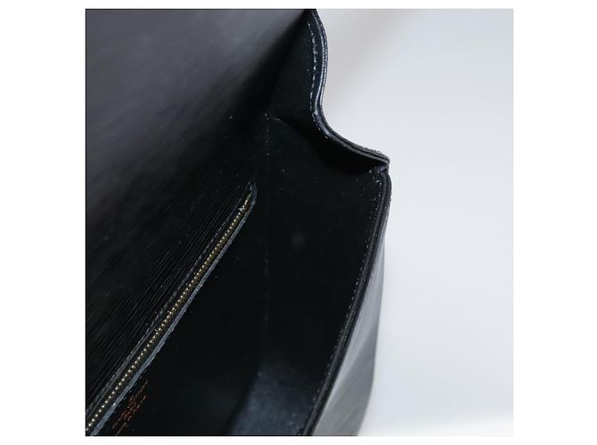 Saint-Cloud LOUIS VUITTON Epi Saint Cloud GM Borsa a Spalla Nera M52192 LV Auth ep7029 Nero - vista 20