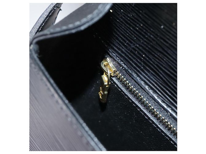 Saint-Cloud LOUIS VUITTON Epi Saint Cloud GM Borsa a Spalla Nera M52192 LV Auth ep7029 Nero - vista 22