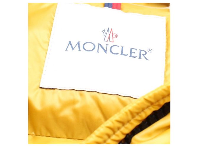 Moncler Serin Jacke gelb Polyamid Größe 4 - Ansicht 2