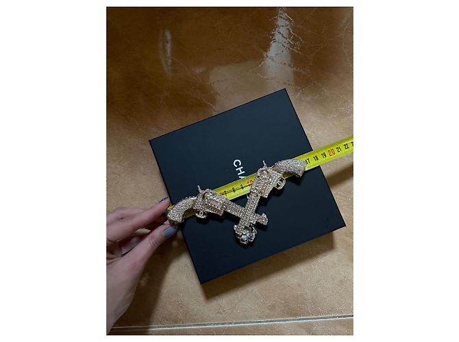 Chanel Spilla doppia rara a forma di pistola Gold hardware - vista 3