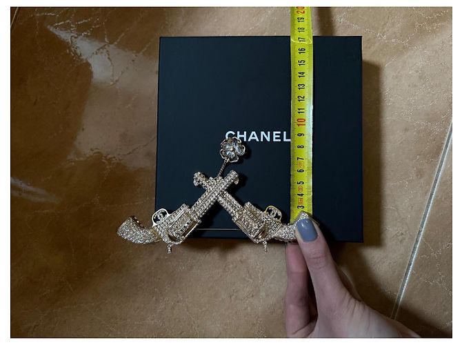 Chanel Spilla doppia rara a forma di pistola Gold hardware - vista 5