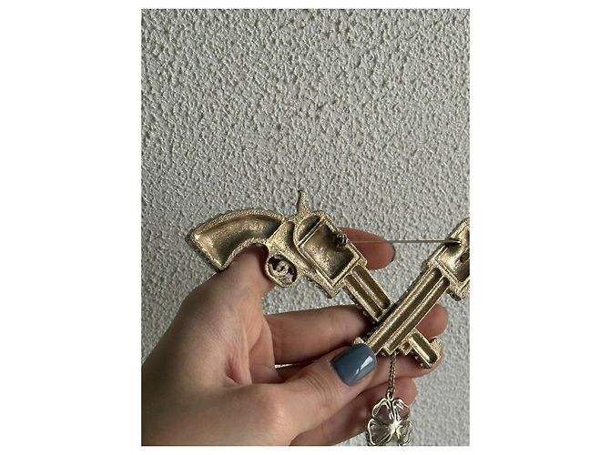 Chanel Spilla doppia rara a forma di pistola Gold hardware - vista 7