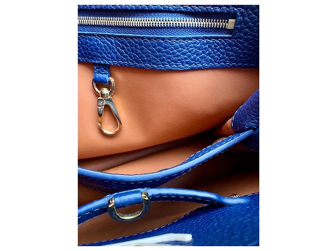 Louis Vuitton Capucines BB Borsa in pelle blu e caramello Marrone chiaro Blu navy - vista 17