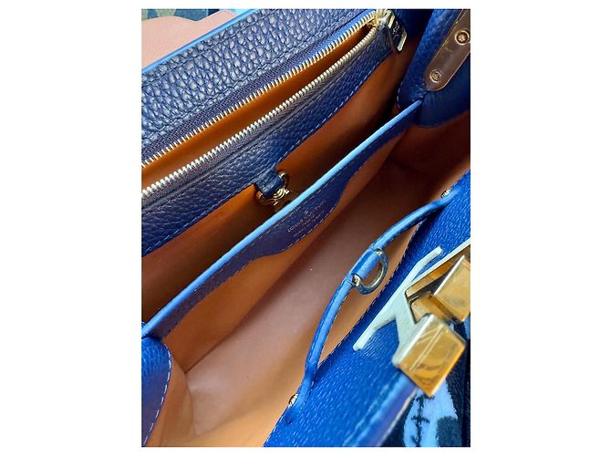 Louis Vuitton Capucines BB Borsa in pelle blu e caramello Marrone chiaro Blu navy - vista 19