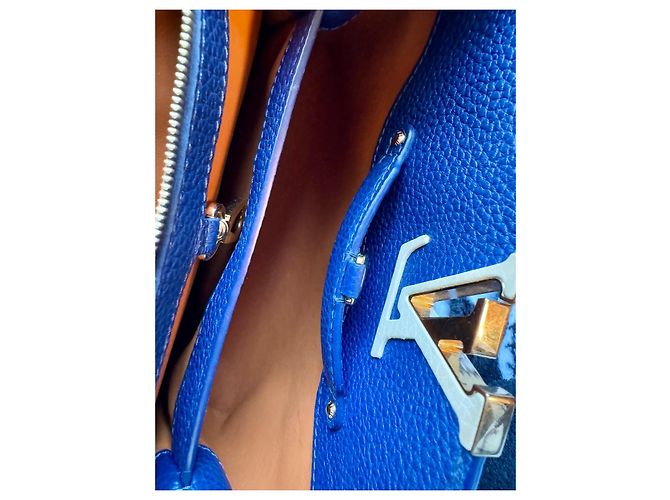 Louis Vuitton Capucines BB Borsa in pelle blu e caramello Marrone chiaro Blu navy - vista 20