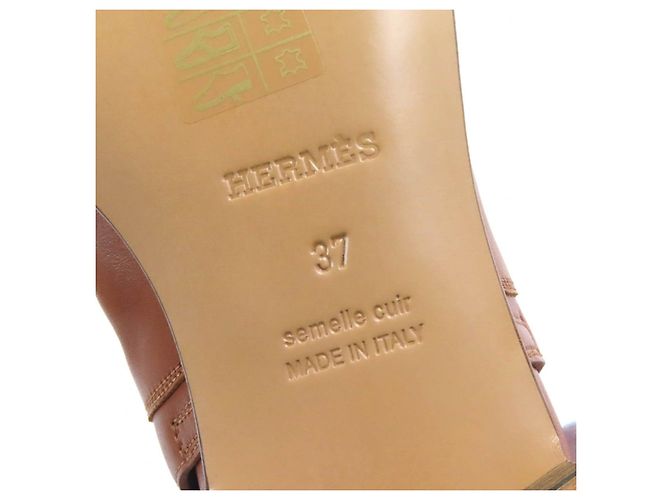Hermès Botas curtas de couro com fivela Hermes Kelly 37 - vista 12