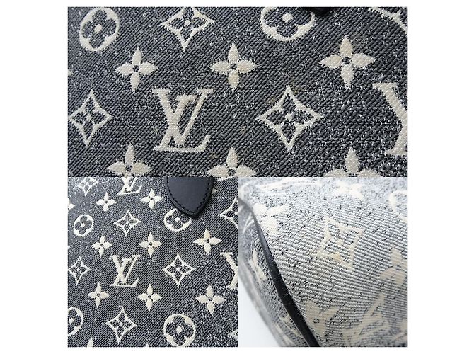 Sac tote Louis Vuitton Neverfull MM M21465 Noir - vue 4