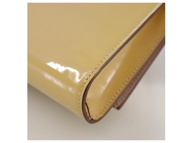 Borsa a spalla a catena Salvatore Ferragamo Smalto Giallo Auth hk1961 - vista 16