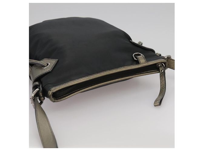 Borsa a Spalla BURBERRY in Nylon e Pelle Nera Auth ti2478 Nero - vista 6