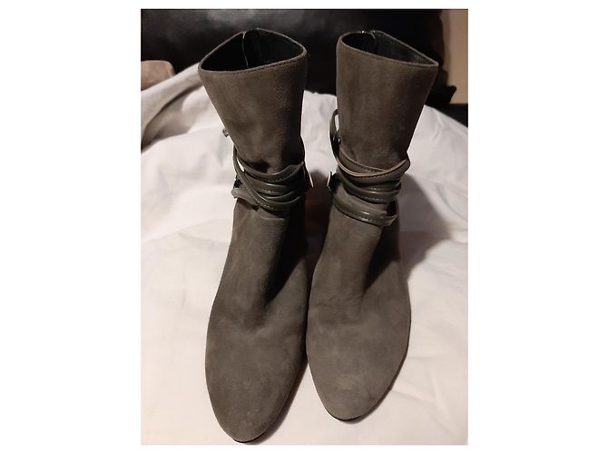 Autre Marque Stiefeletten aus grauem Pony-Kalbsleder Größe 38 - Ansicht 4