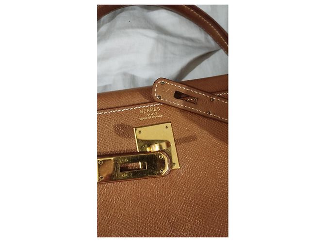 Borsa Hermès Kelly 28 in pelle color caramello - vista 10
