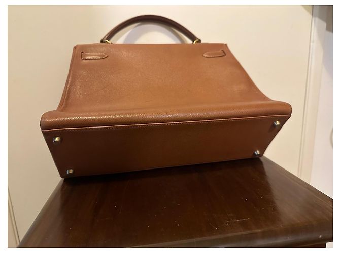 Borsa Hermès Kelly 28 in pelle color caramello - vista 5
